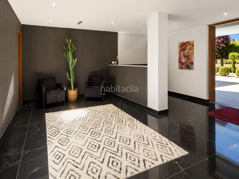 Foto df3926c6-1e04-4c5f-8dd2-b807c26e629e. Casa amb aparcament piscina a Valle Romano Golf Estepona