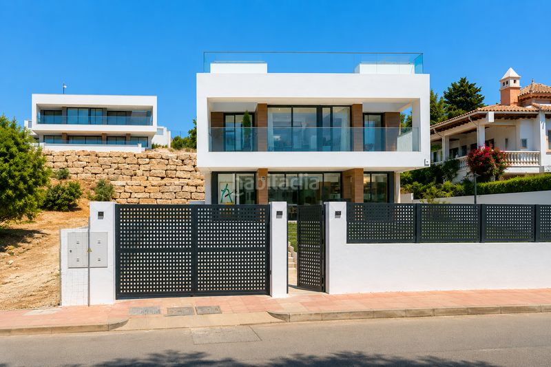 Foto f6b96076-e6da-4d2e-965d-f22f77536d20. Casa amb aparcament piscina a Valle Romano Golf Estepona