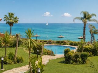 Planta baixa a Buenas Noches. Apartamento bajo en primera línea de playa  3 dormitorios  acces