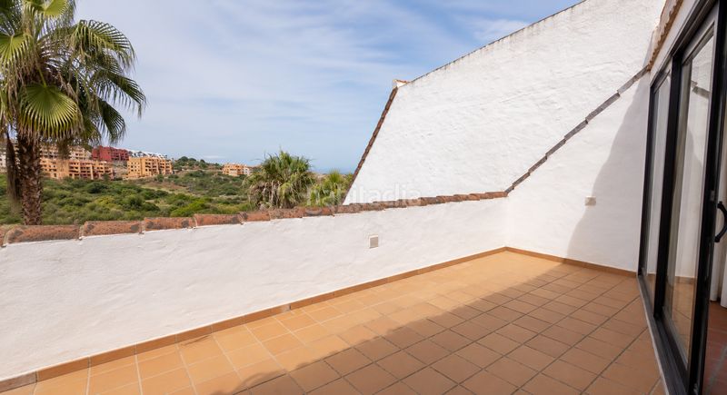 Foto f8710c64-aec8-4a29-a15d-558e194f9558. Àtic amb aparcament piscina a La Duquesa Manilva
