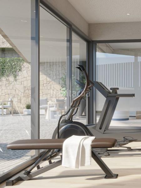 Foto 9ee75800-24e8-44a7-b8dd-9823ea105621. Planta baja a pocos pasos de la playa, apartamento en planta baja con vistas abiertas en un complejo moderno en Estepona