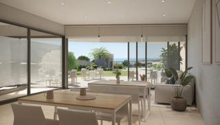 Planta baja en Guadalobón. Bajo de 4 dormitorios con gran terraza y vista mar  a pocos paso
