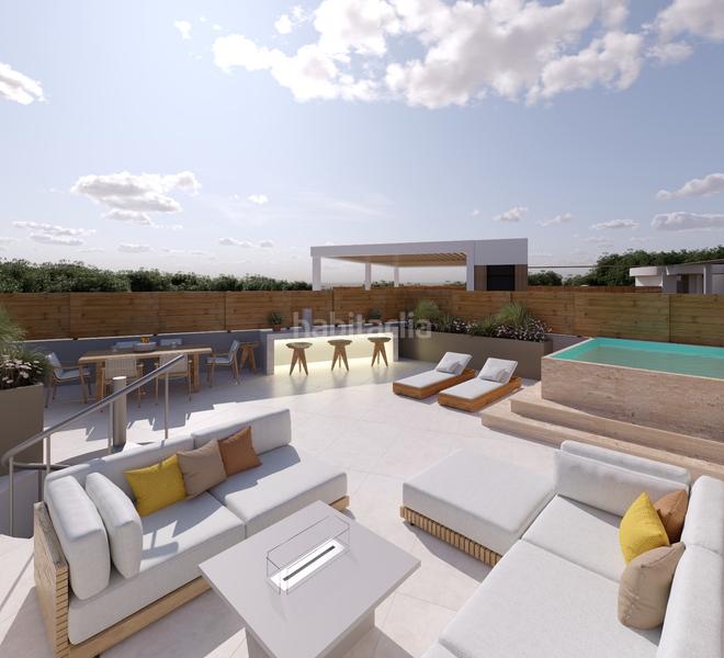 Foto 1c5950f1-b813-4743-9cee-b86c96c03f5d. Ático  nuevo de 3 dormitorios con solarium y piscina privada en el centro en Estepona