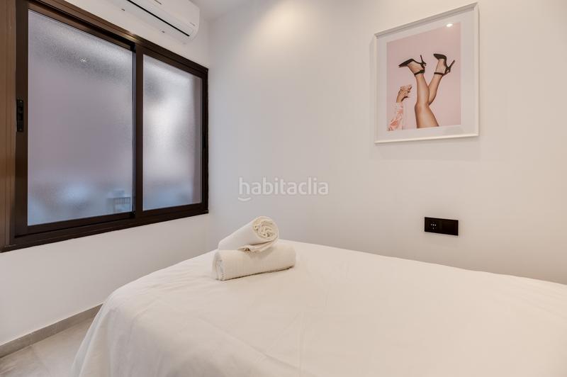Foto 0bb64bbe-b7cc-4e71-b107-5e6a24b1b1f4. Apartamento 2 apartamentos en complejo junto a la playa en paraiso barronal en Estepona