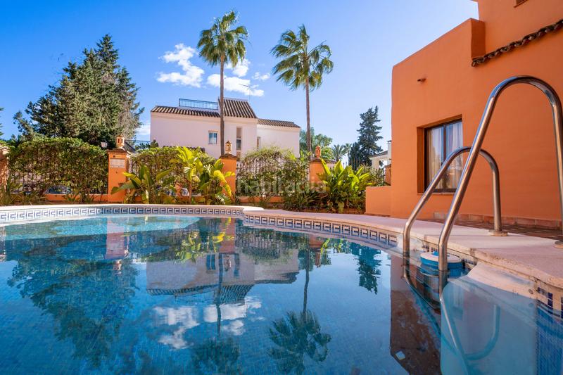 Foto 4944458a-a1de-4a73-8626-ed42718e6116. Apartamento 2 apartamentos en complejo junto a la playa en paraiso barronal en Estepona
