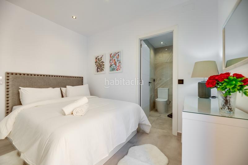 Foto 60bbbd2f-055a-4b92-97ef-792b7c8b0281. Apartamento 2 apartamentos en complejo junto a la playa en paraiso barronal en Estepona