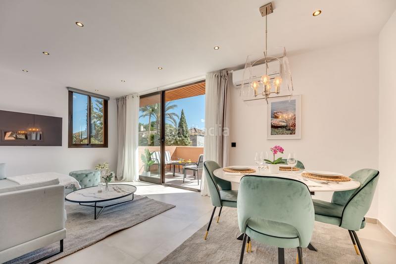 Foto 7c7059ab-72b9-4311-ab3d-f635f51d6519. Apartamento 2 apartamentos en complejo junto a la playa en paraiso barronal en Estepona