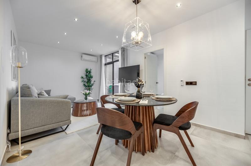Foto 81c11c09-f58b-49d0-8230-d35b2827229d. Apartamento 2 apartamentos en complejo junto a la playa en paraiso barronal en Estepona