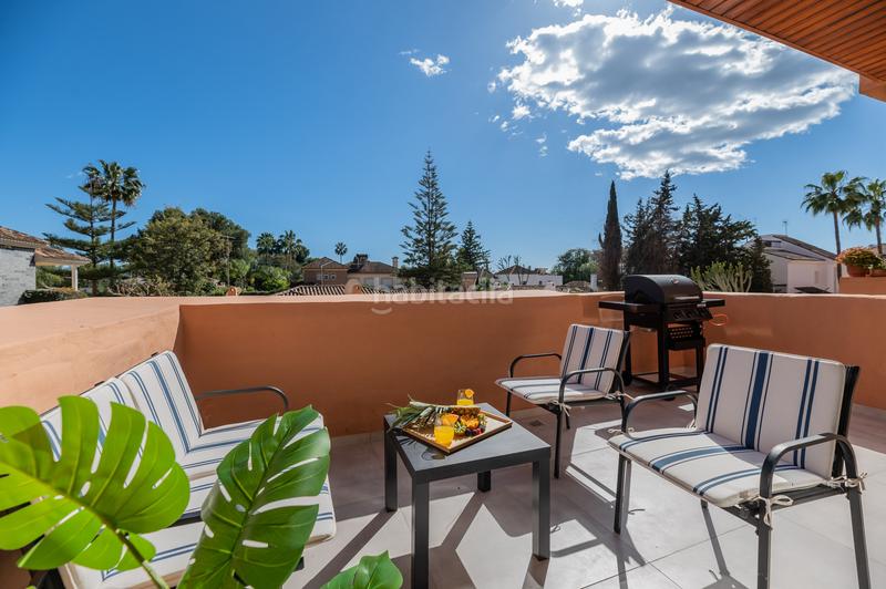 Foto 9131e172-53e4-4e1e-a8c0-b3d739bb38fa. Apartamento 2 apartamentos en complejo junto a la playa en paraiso barronal en Estepona