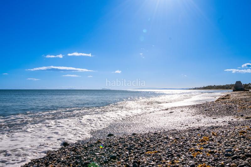Foto d1635b44-6f92-49f4-874d-4b3ce018c910. Apartamento 2 apartamentos en complejo junto a la playa en paraiso barronal en Estepona
