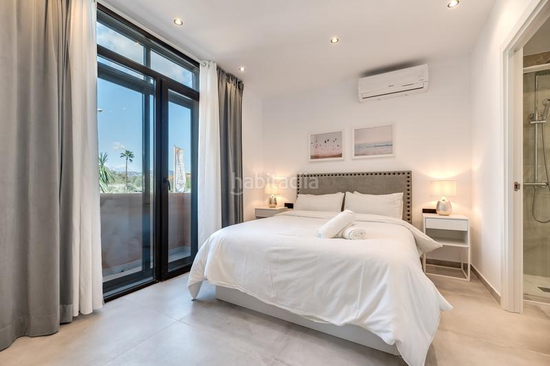 Foto d2986a01-23b9-4d05-826d-f083eaa8c18e. Apartamento 2 apartamentos en complejo junto a la playa en paraiso barronal en Estepona