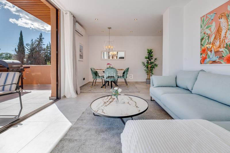 Foto d3f86c2f-6ecc-432b-8644-47caa9a8865d. Apartamento 2 apartamentos en complejo junto a la playa en paraiso barronal en Estepona