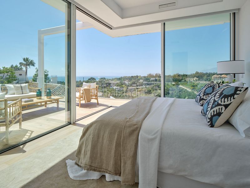Foto dd56884f-e74e-4e34-96ea-d672321b5f21. Casa amb aparcament piscina a Valdeolletas - Las Cancelas - Xarblanca Marbella