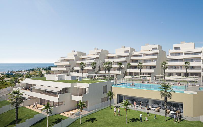 Foto 86680799-3ac3-4b01-934d-89f032f4b759. Ático  a estrenar con vistas al mar y gran solarium en Estepona