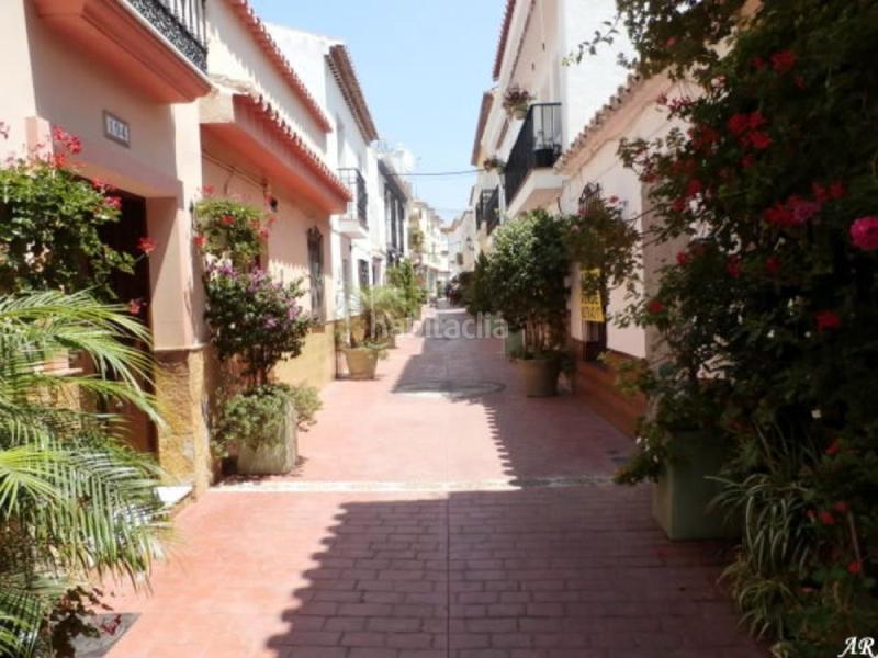 Foto 0dbd2251-de6b-4fde-a832-06484d0d9fc1. Casa adosada  renovada de 3 plantas en el casco antiguo en Estepona