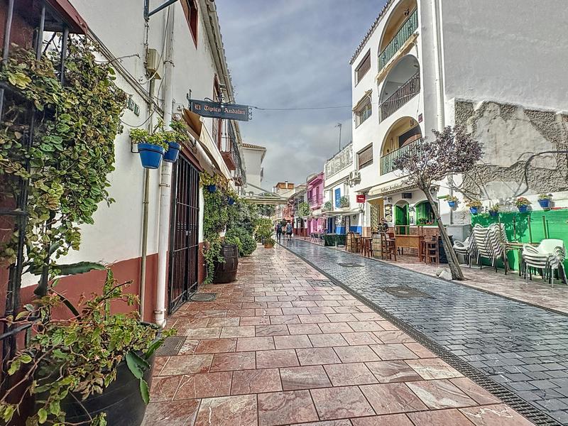 Foto 55363daf-c629-4d53-a1f8-43b2968e0aa2. Casa adosada  renovada de 3 plantas en el casco antiguo en Estepona