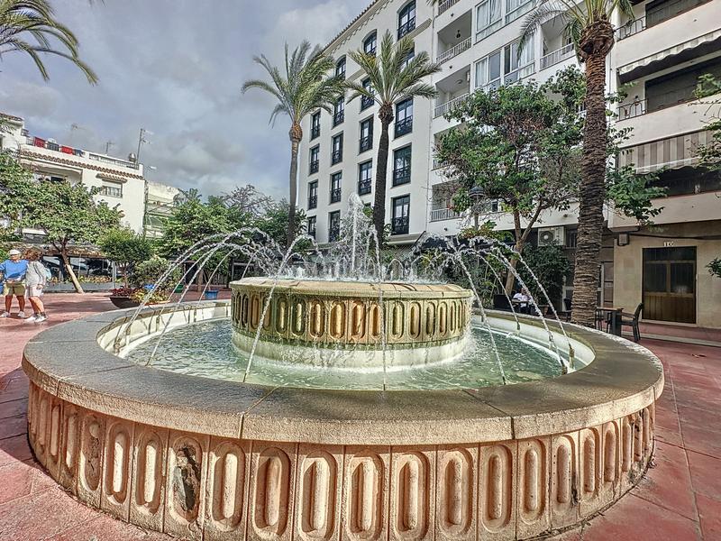 Foto d72a9541-527f-4763-8da9-fb77a9a48b1c. Casa adosada  renovada de 3 plantas en el casco antiguo en Estepona