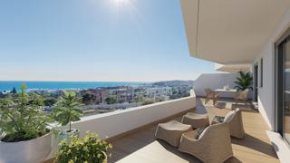 Ático en Guadalobón. Ático contemporáneo de 3 dormitorios con vistas al mar, amplia t