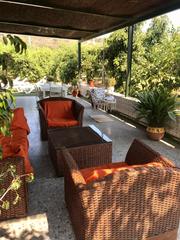 Mas à El Velerín. Casita de campo con arboles frutales