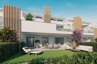 Planta baixa a Doña Julia Golf. Apartamento de 3 dormitorios en plan con jardín y vistas panorám