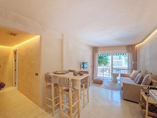 Apartament a Centro. Apartamento reformado de 2 dormitorios en primera línea de playa