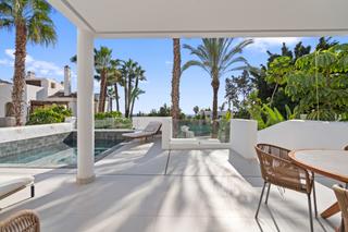 Planta baja en Paraiso - Barronal. Bajo duplex con piscina privada en el paraiso, estepona este