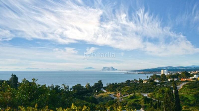 Foto bec01aab-3ca0-4d61-8272-267fc73e8b93. Casa adosada adosado de 3 habitaciones con vistas al mar y solarium en Manilva