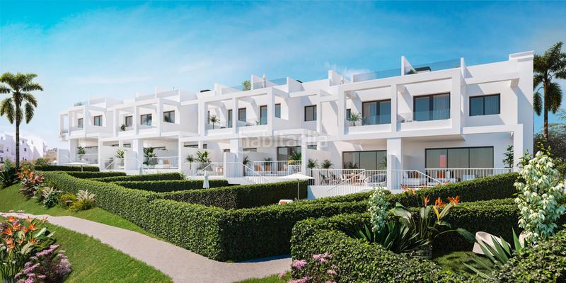 Foto 0bf8f180-abef-4bf8-8f9f-fc0877629432. Casa adosada adosado llave en mano con solárium y vistas al mar en Manilva