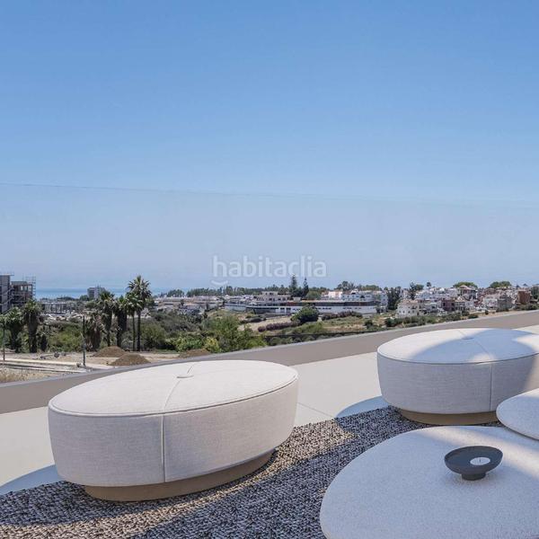 Foto 4964fb88-1a10-4cb6-80cd-66d2ffb389e4. Maison jumelée avec parking piscine dans Bel - Air Estepona