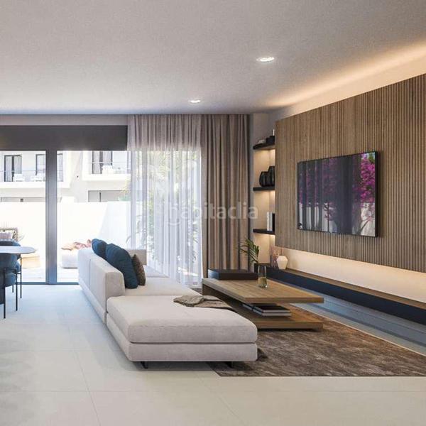 Foto f2e26c0f-115d-496f-8368-231e0a102aaf. Maison jumelée avec parking piscine dans Bel - Air Estepona