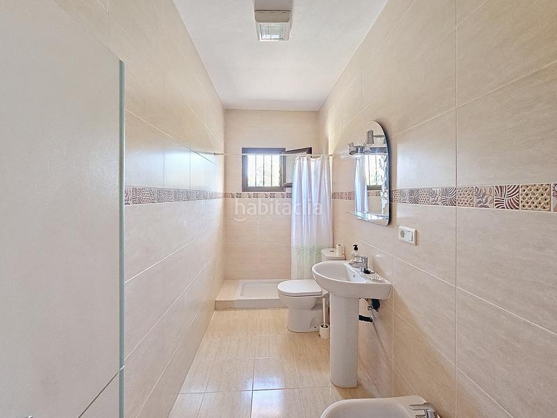 Foto 4dd9bc2d-eda4-4bc4-9ee7-ed734a1a217b. Casa encantadora casa con grande finca en el padron, este en Estepona