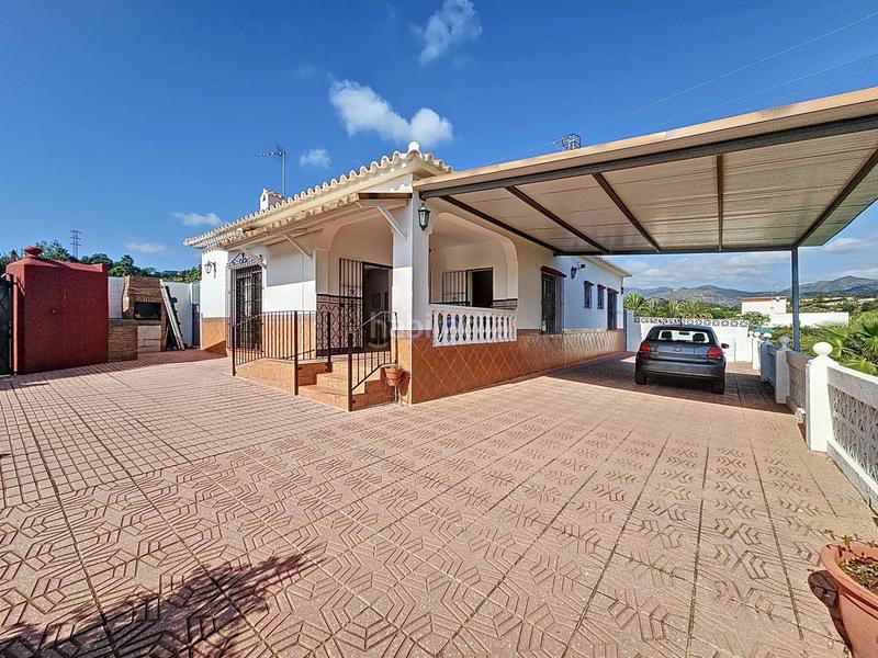 Foto 58bbaf78-6f13-4b29-ac0e-724ae51d2a74. Casa encantadora casa con grande finca en el padron, este en Estepona