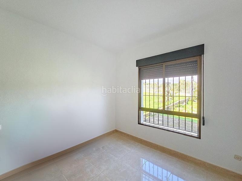 Foto 7e4be67a-0da3-411e-b576-de39c1698168. Casa encantadora casa con grande finca en el padron, este en Estepona