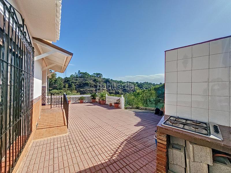 Foto a36684d8-1e7e-4fb6-af96-02fae1430262. Casa encantadora casa con grande finca en el padron, este en Estepona