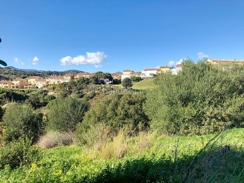 Foto 85e4ec6c-bfee-48d4-b39e-871d0a22e6bd. Terreny residencial a La Concha - Resina Golf Estepona
