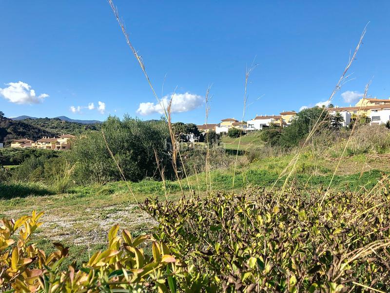 Foto d66bad68-96fe-48b0-a0d7-1bf0ab501b5a. Terreny residencial a La Concha - Resina Golf Estepona