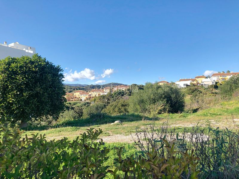 Foto 1d9caaf9-8bdf-4059-befb-e32c0f6d996e. Terreny residencial a La Concha - Resina Golf Estepona