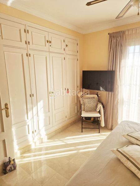 Foto 17803e8a-fa6a-4aa6-903f-0c1dc5715a9d. Planta baja apartamento en planta baja con vistas al mar y acceso directo a la playa la perla de la bahía, en Casares