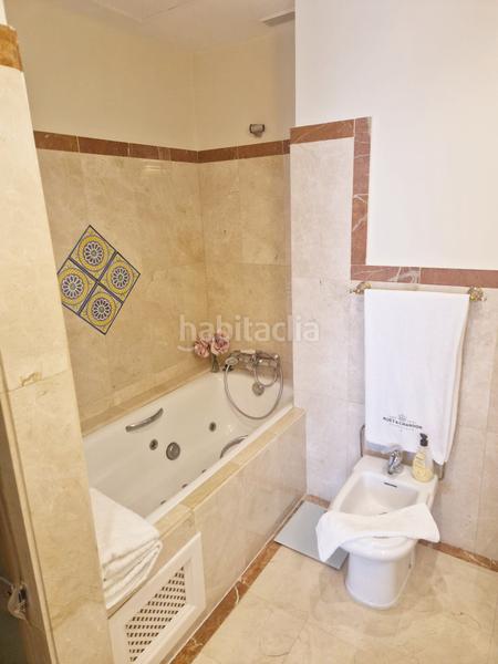 Foto 475dc78f-40a0-4fa1-b8e1-e878483ebeb4. Planta baja apartamento en planta baja con vistas al mar y acceso directo a la playa la perla de la bahía, en Casares