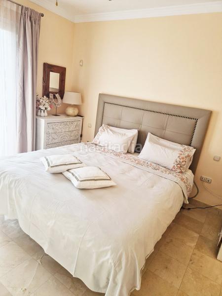 Foto 5568129e-c493-487f-aaa6-68a44a061518. Planta baja apartamento en planta baja con vistas al mar y acceso directo a la playa la perla de la bahía, en Casares