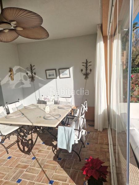 Foto a988da01-d3d1-4c87-ae41-8fb410fc218f. Planta baja apartamento en planta baja con vistas al mar y acceso directo a la playa la perla de la bahía, en Casares