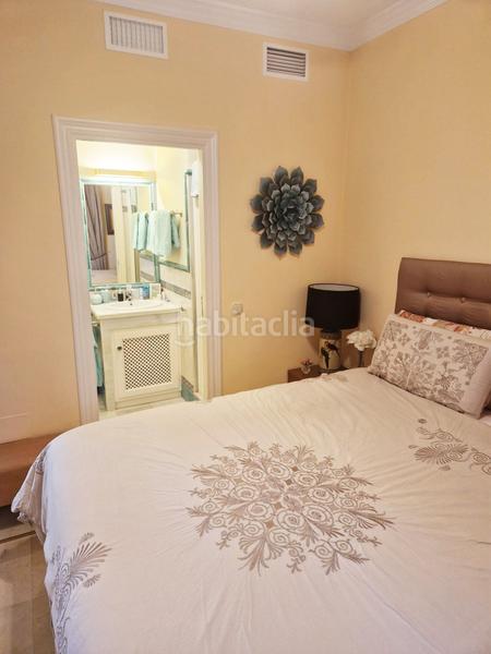 Foto bc9b8c96-76c3-48ad-b9d1-5e587078244b. Planta baja apartamento en planta baja con vistas al mar y acceso directo a la playa la perla de la bahía, en Casares