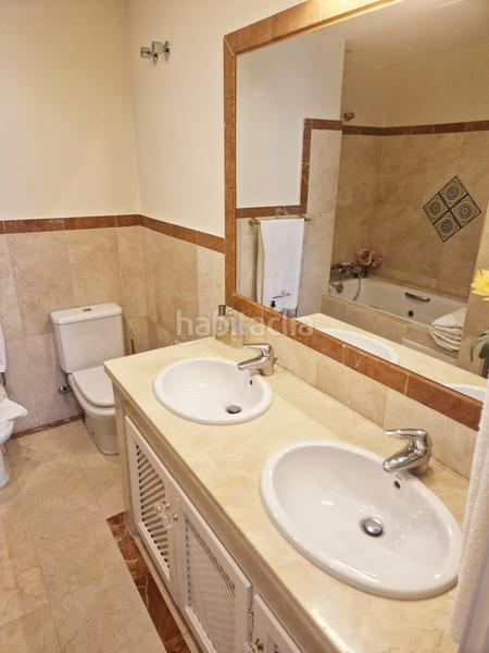 Foto f487887c-256a-4413-94a0-9f8c1263baff. Planta baja apartamento en planta baja con vistas al mar y acceso directo a la playa la perla de la bahía, en Casares