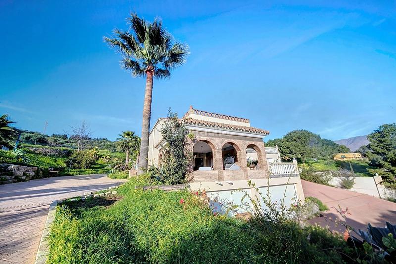 Foto 132c7b37-15de-4eab-ba3c-d816c7ba5e5c. Casa con parcheggio piscina in Guadalobón Estepona