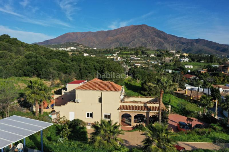 Foto 6978ef91-fa26-4096-87fd-33566519a451. Casa con parcheggio piscina in Guadalobón Estepona