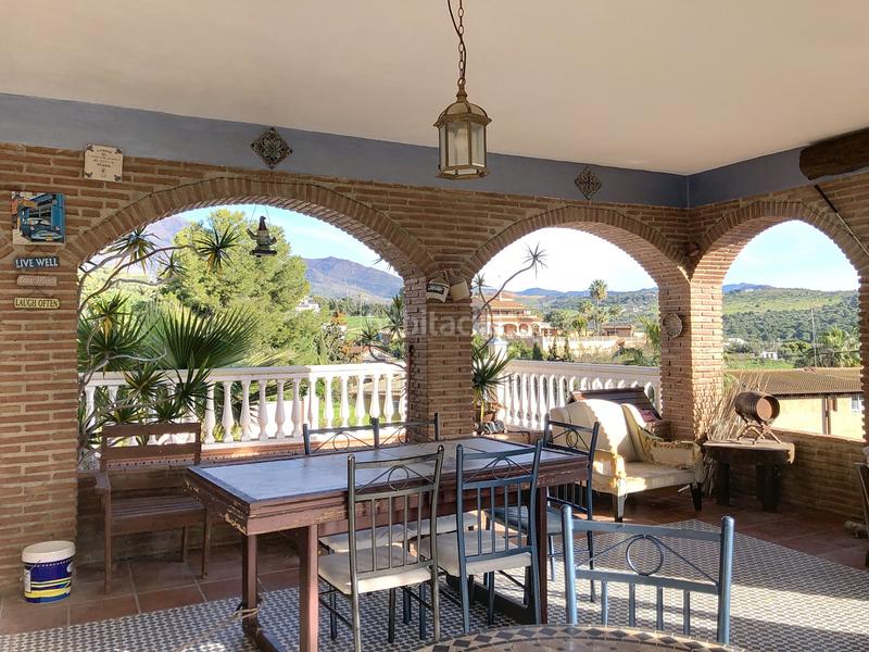 Foto c8afd5f6-9283-4aad-a0fb-dada1b071282. Casa con parcheggio piscina in Guadalobón Estepona