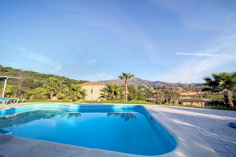 Foto d0a717a7-6543-4e02-a1d8-1f5697869198. Casa con parcheggio piscina in Guadalobón Estepona