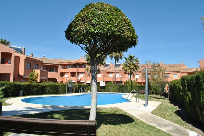 Foto 52aec2e7-c023-458a-9ebc-1792e1a0bc4e. Casa a schiera con parcheggio piscina in Alcorrín Manilva