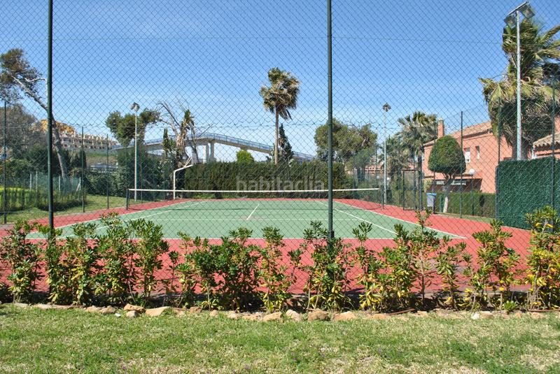 Foto a237a81d-f0b2-41cc-a931-faf990b1b365. Casa a schiera con parcheggio piscina in Alcorrín Manilva