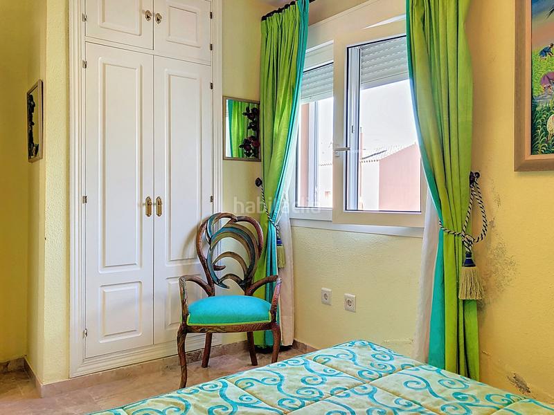 Foto b6e1813a-7e9c-4f37-95db-e0fb30483ced. Casa a schiera con parcheggio piscina in Alcorrín Manilva